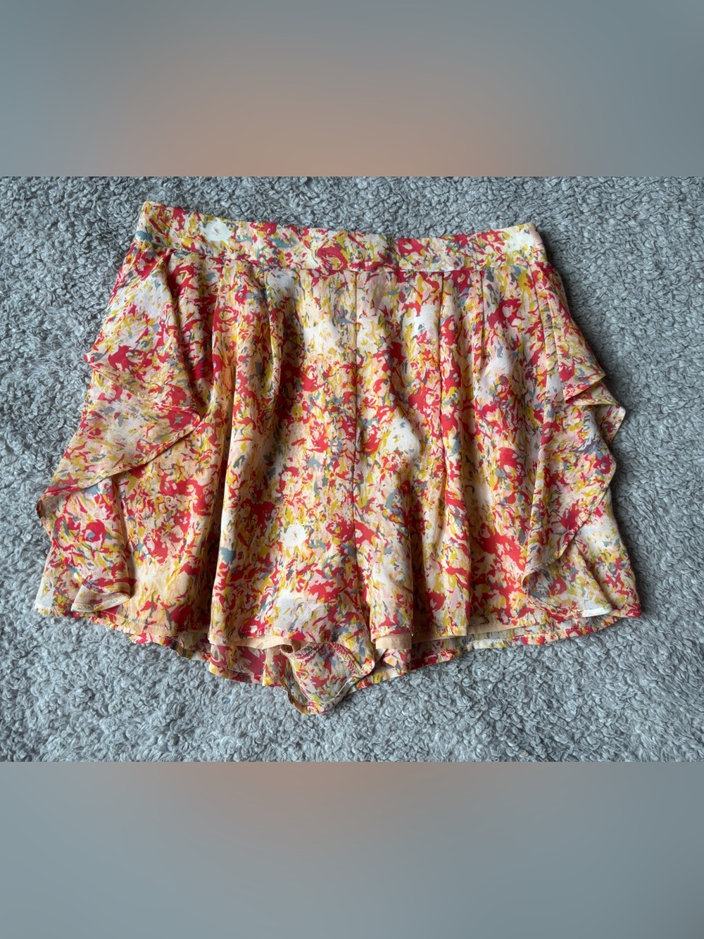 BCBGeneration Guava Multi Ruffle Shorts Small - Picture 2 of 6